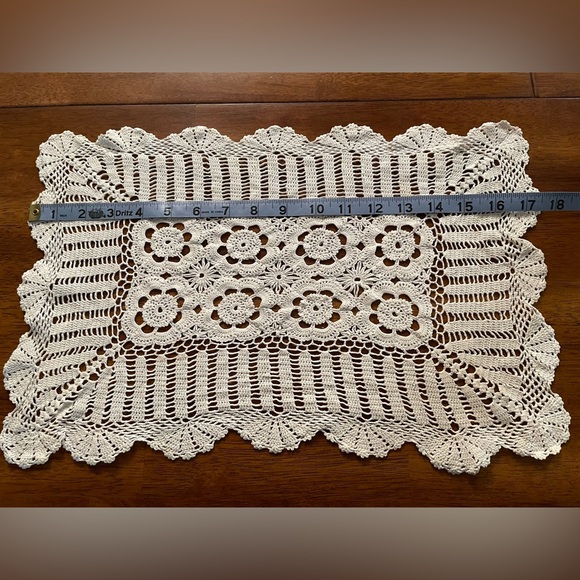 ๐งถ Hand Crochet Doily (Rectangular) - Picture 8 of 8